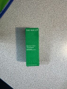 The Nue Co Barrier Clear Treatment - Green Packaging
